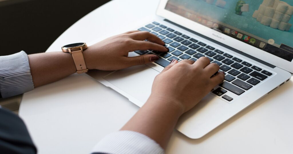 how an IT specialist can obtain Vanuatu citizenship